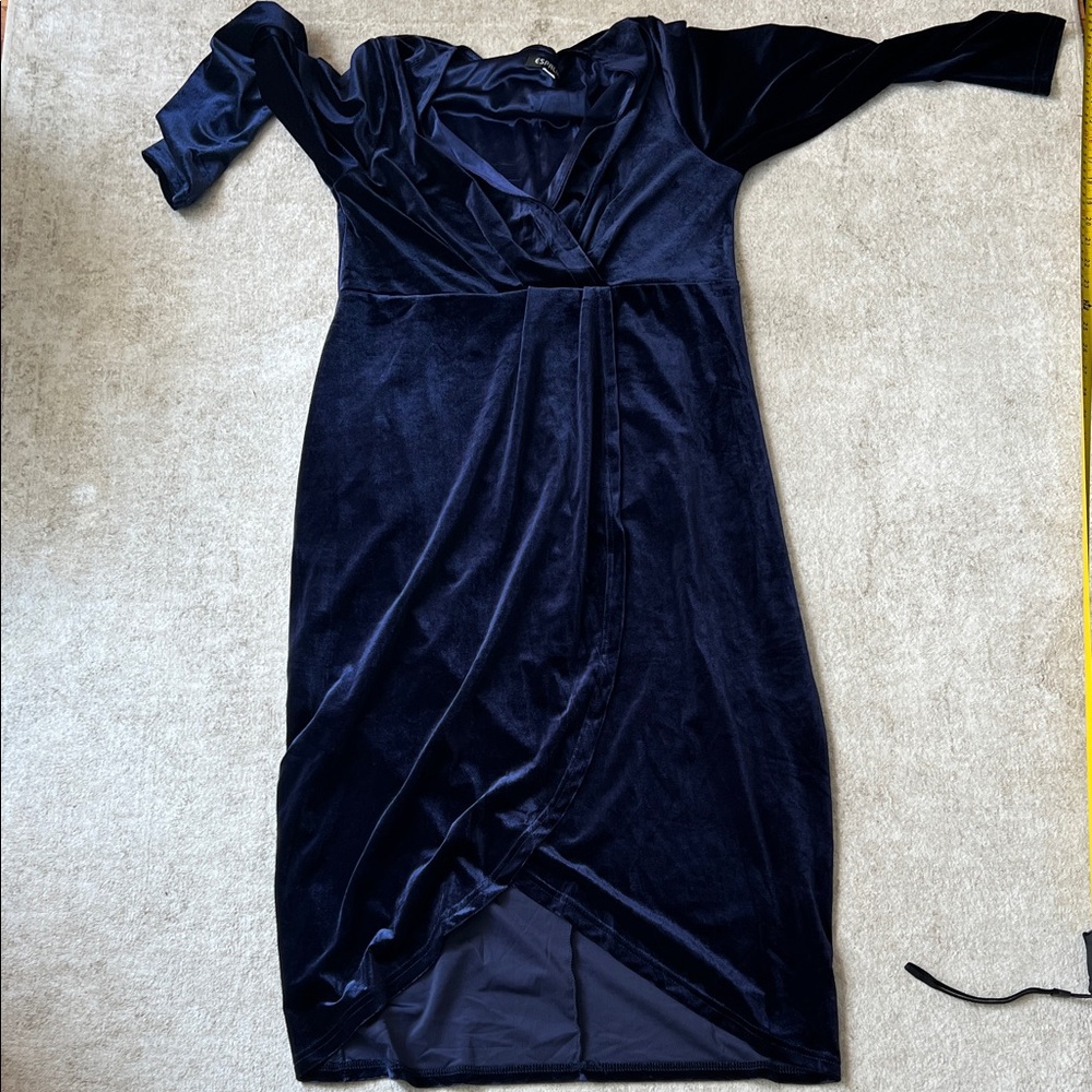 Elegant Navy Velvet Long Sleeve Dress